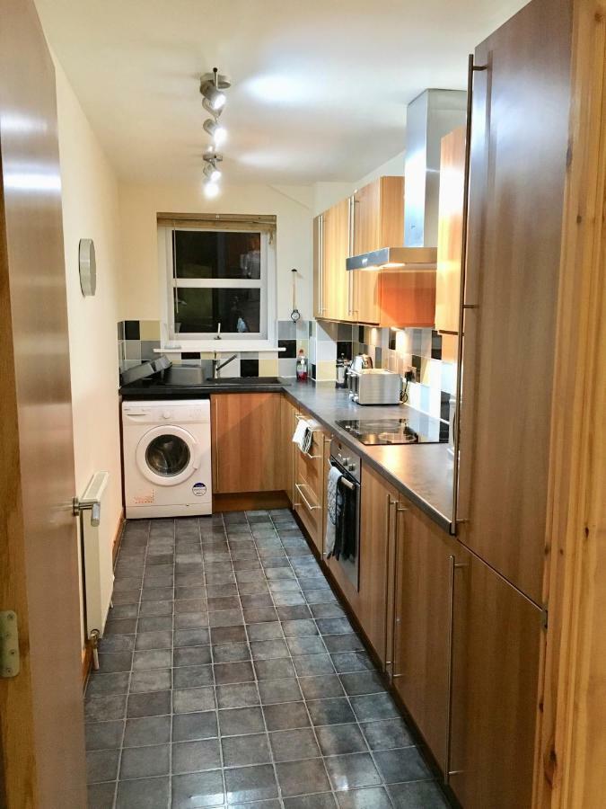 Azim And Suzi'S City Centre Apartment Inverness Exterior foto