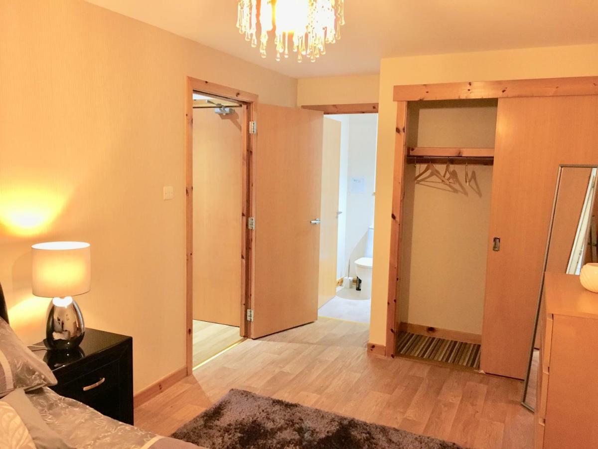 Azim And Suzi'S City Centre Apartment Inverness Exterior foto